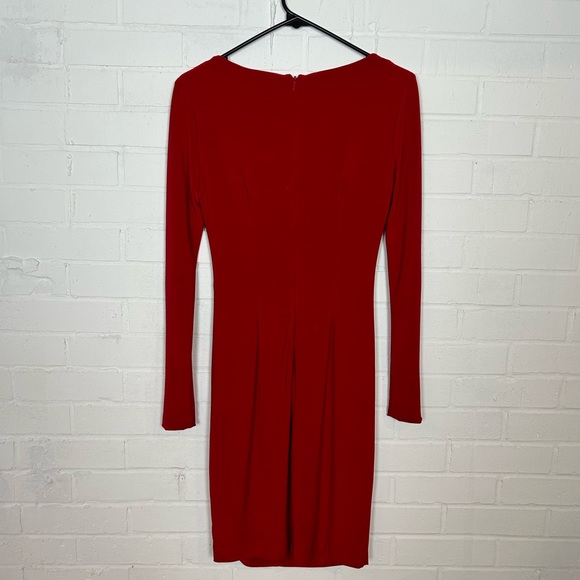Stunning Caché Red Dress with Zipper Detail - Picture 7 of 8